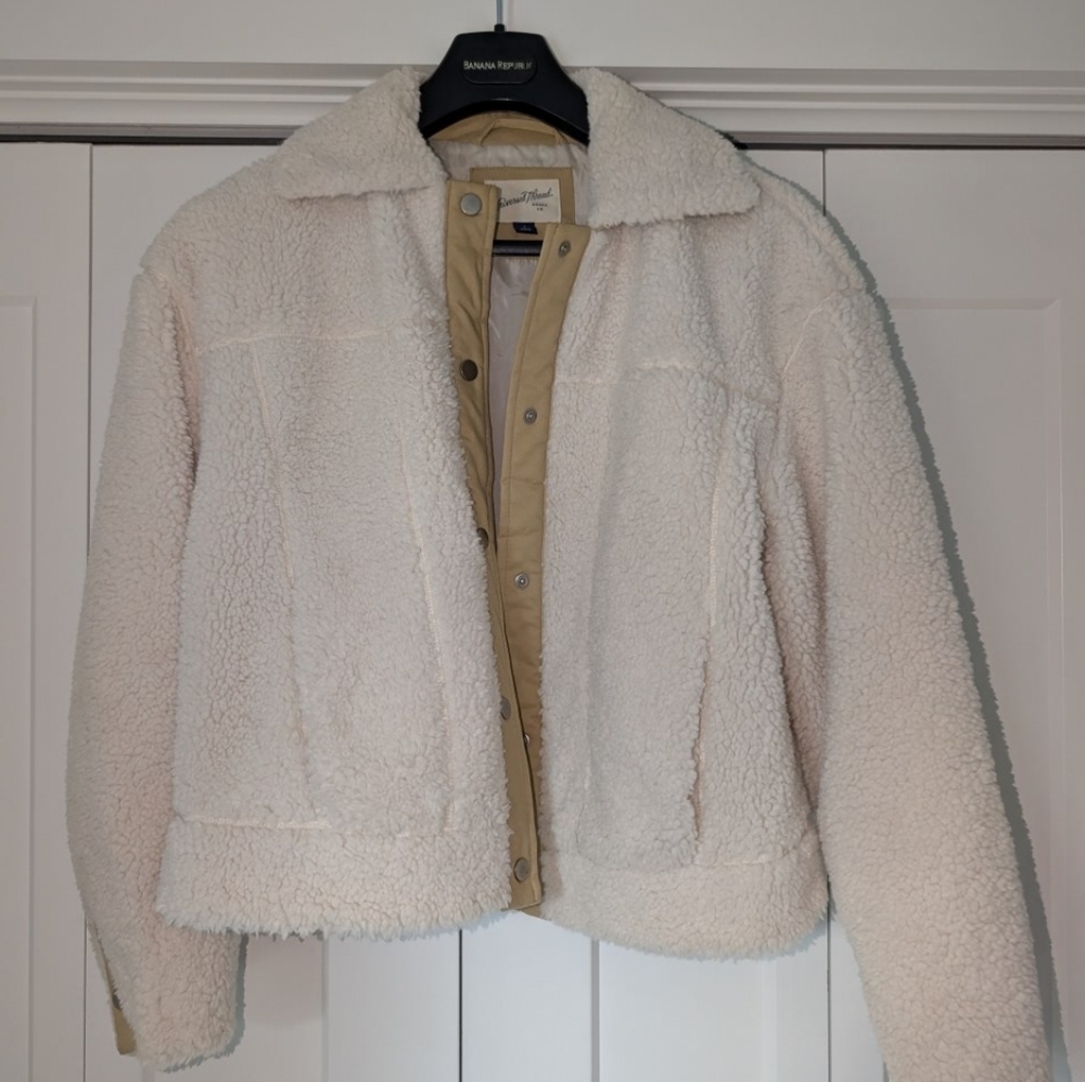 Universal Thread Off-White Teddy Jacket